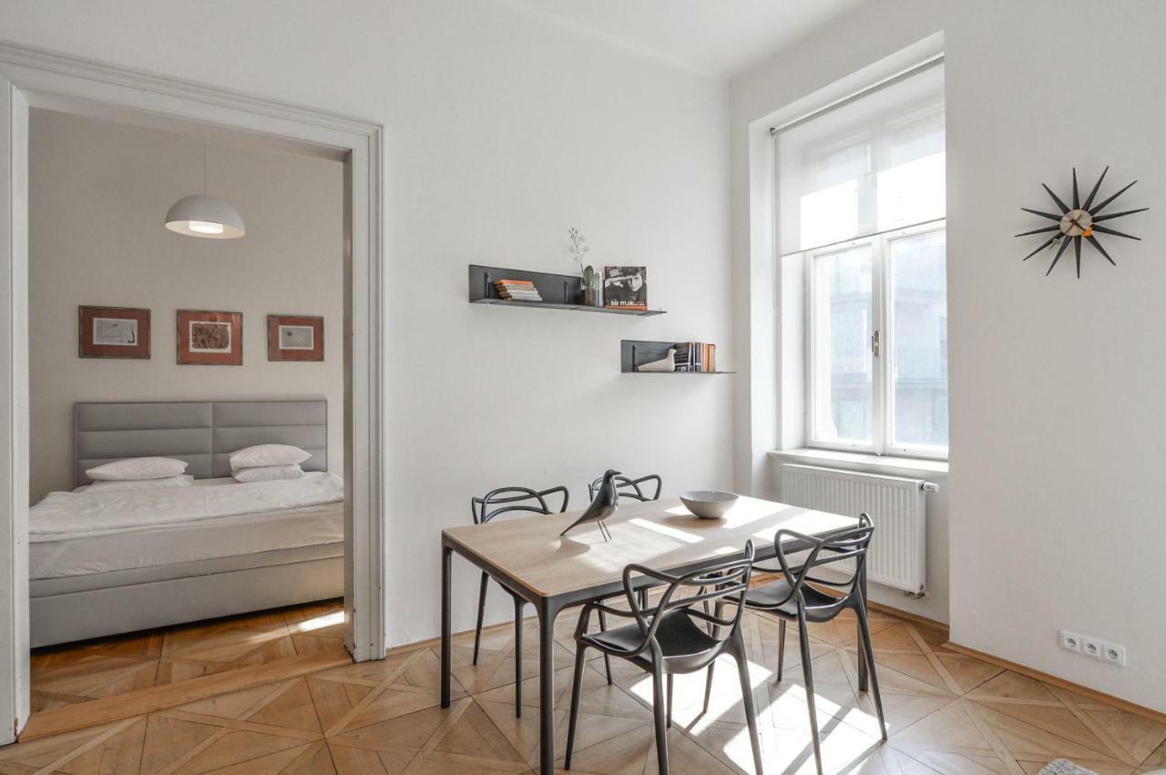 Kafka'S Head Apartment Praag Buitenkant foto
